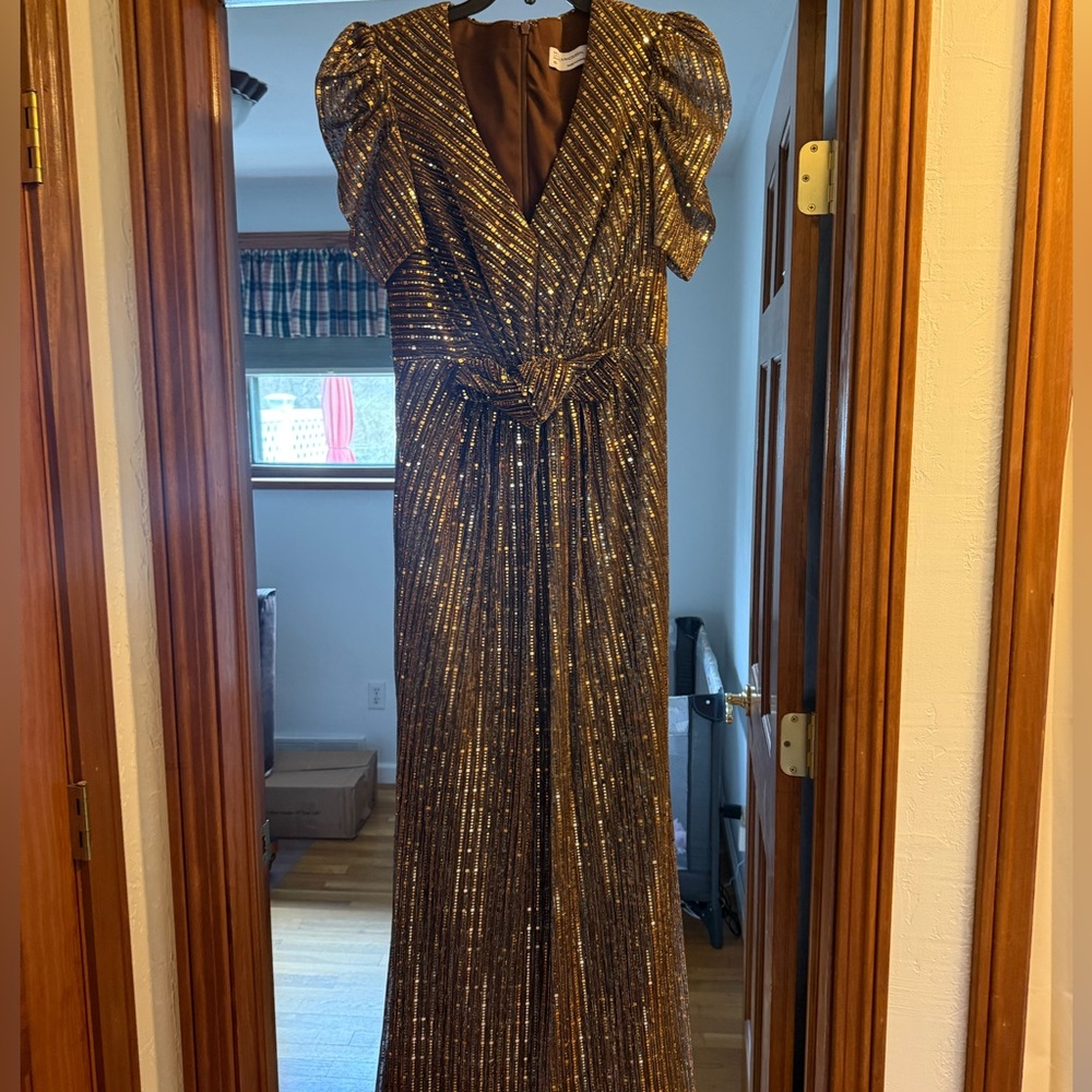 Elegant Gold Evening Dress